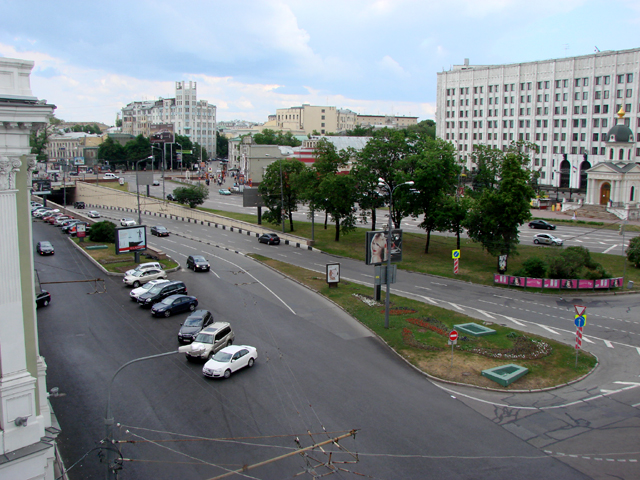 Арбатская площадь